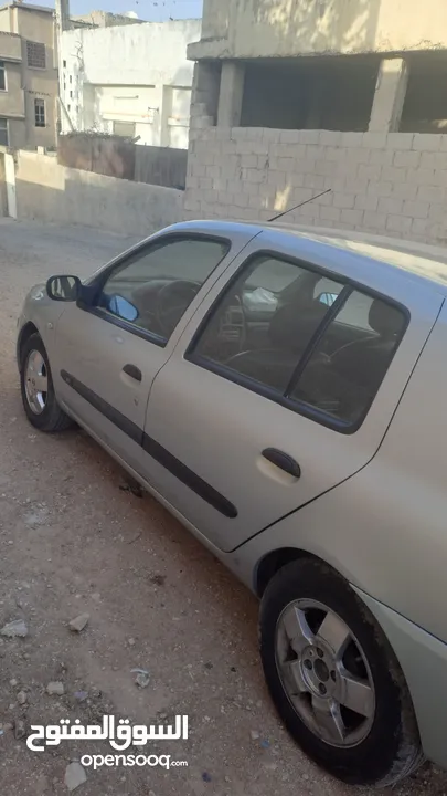 رينو كليو 2003 اوتوماتيك بحالة جيدة