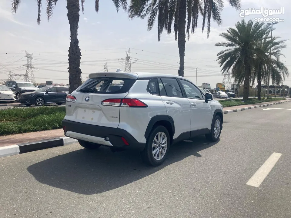 TOYOTA CROSS 2.0 HYBRID MY2024