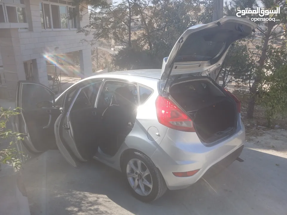 فرد فيستا للبيع 2012