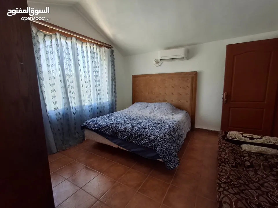 شاليه لقطة للبيع الغور شميساني الغور طابقين مع بركة بسعر محروق للبيع المستعجل