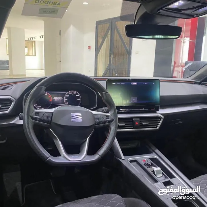 سيات ليون 2020 بحالة ممتازة