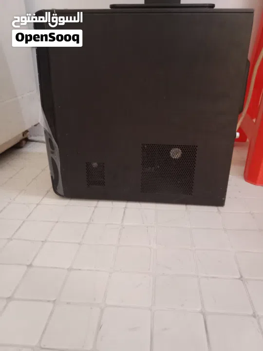 windows 7 good condition 1,cpu 2,monitor 3, hp original key board 5,pc all cables, with 4gbram