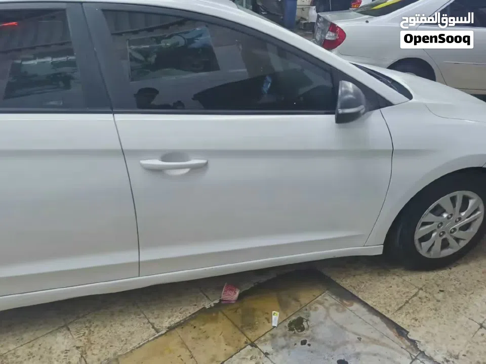 هيونداي النترا موديل 2017 بحاله ممتازه لا تحتاج إلى شي كل الامور طيبه