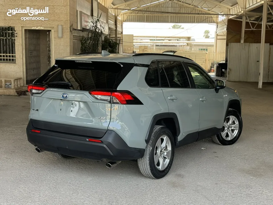 تويوتا راف فور ((2020)) XLE بيميوم، فل كامل، بطارية ليثيوم، فورويل، حرة، للبيع بسعر مميز..