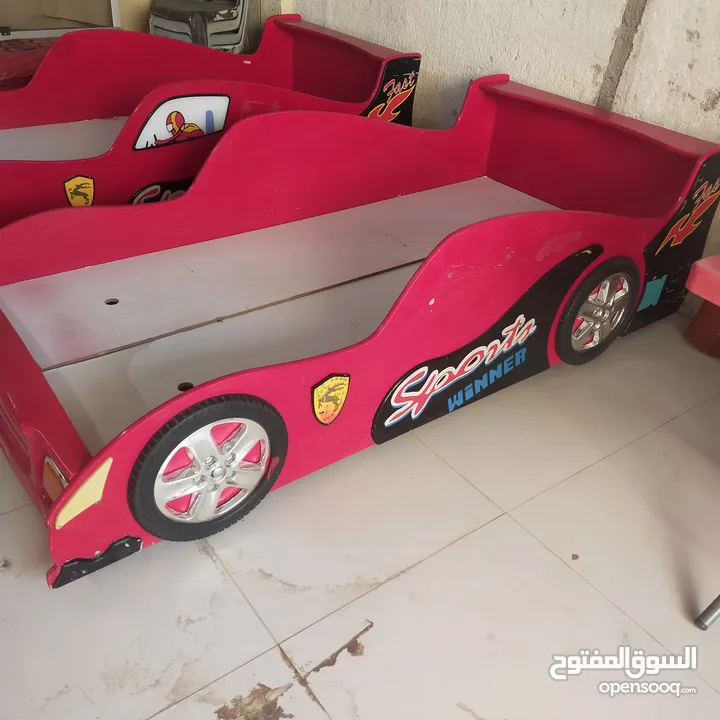 تخت اطفال شكل سياره