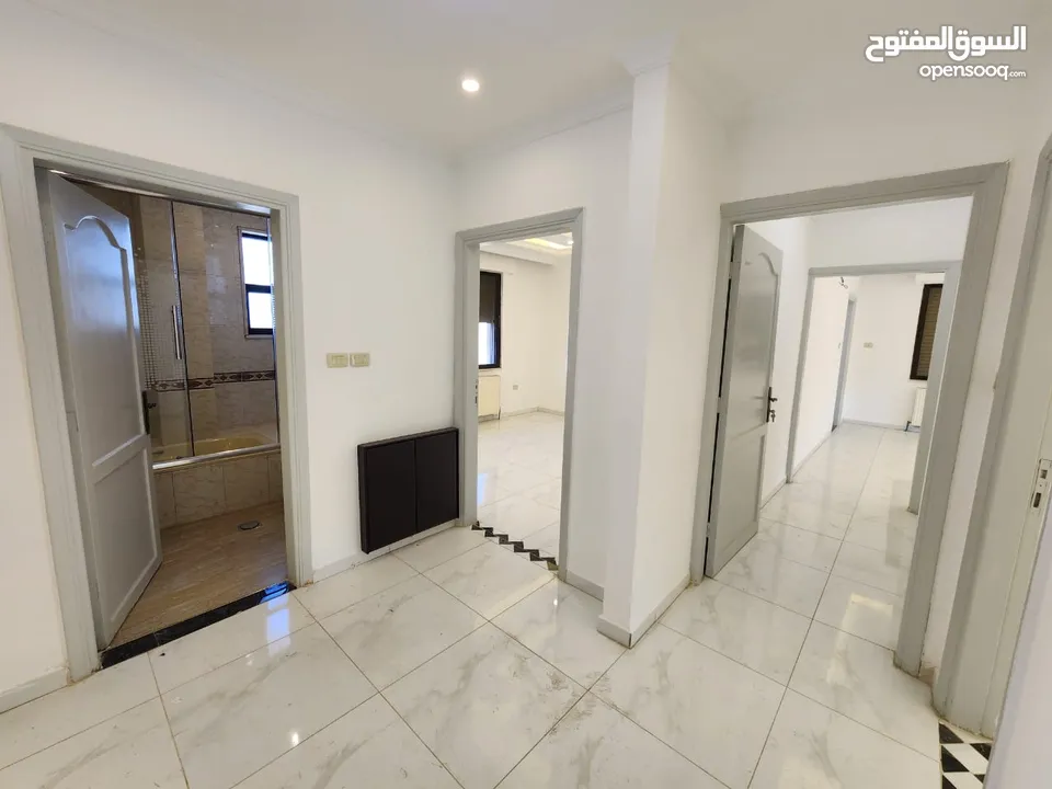 شقة للبيع في منطقة الشميساني - ref : 14417