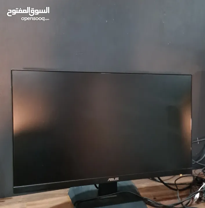 شاشة asus بحالة ممتازة