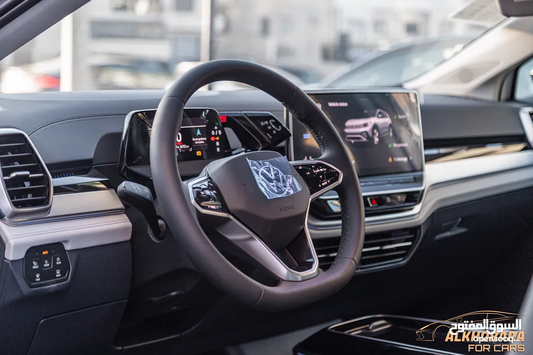 Volkswagen ID6 Crozz Pro 2024 Piano black