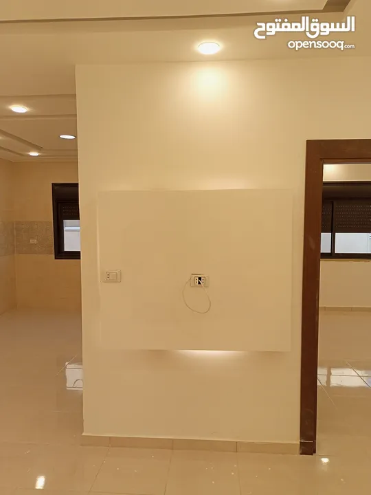 شقة للبيع في الزرقاء الجديده من المالك مباشرة((إسكان ابوعبيد)) طابق آول بسعر منخفض لمدة محدودة