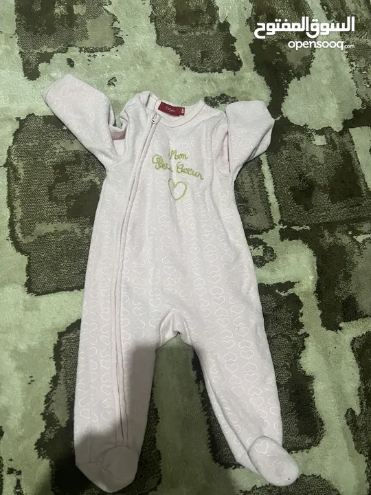 ملابس بيبي