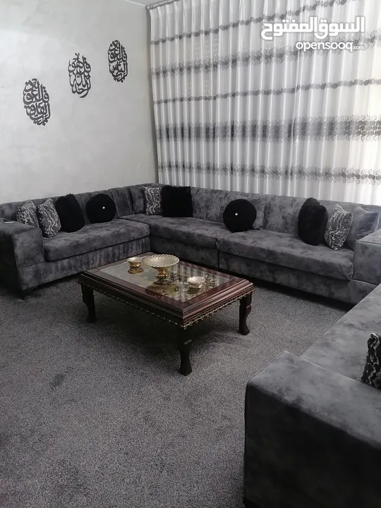 طقم كورنر حجم كبير خشب سويد وطاولة تلفزيون