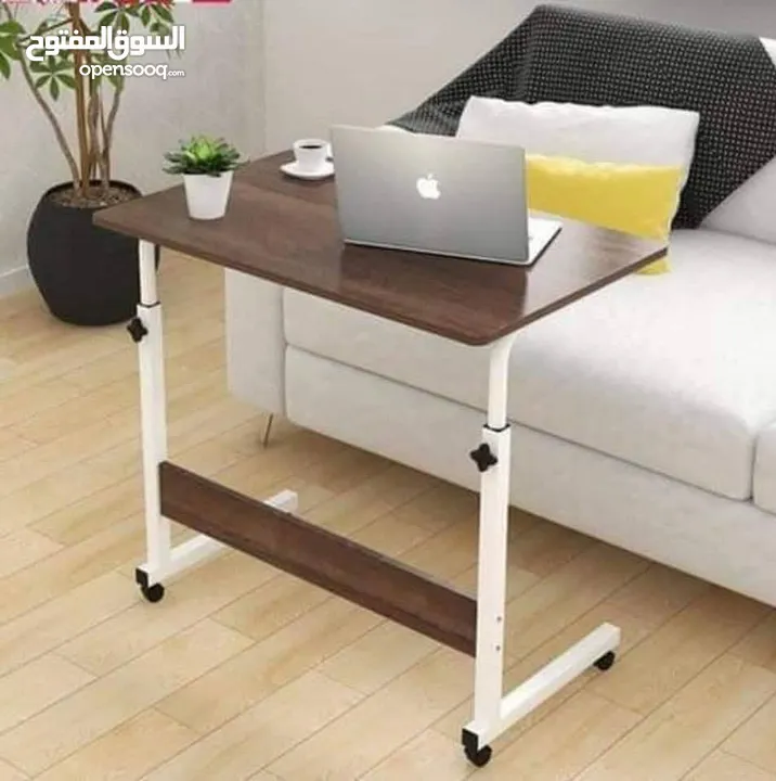 طاولة لابتوب بعجلات بارتفاع قابل لتعديل  القياس 40*60*90سم