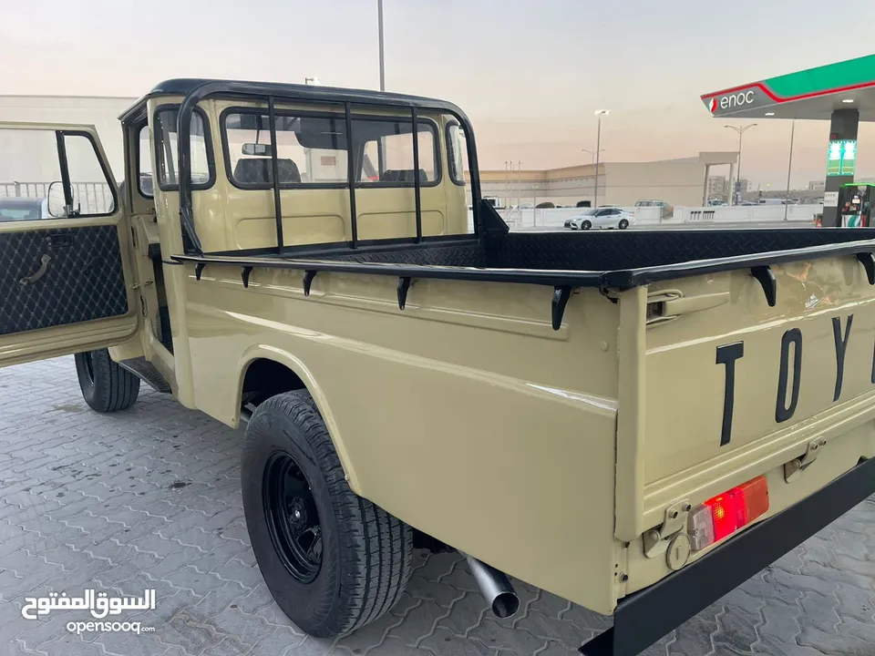 للبيع: سيارة كلاسيك تويوتا لاند كروزر FJ45 – 1983