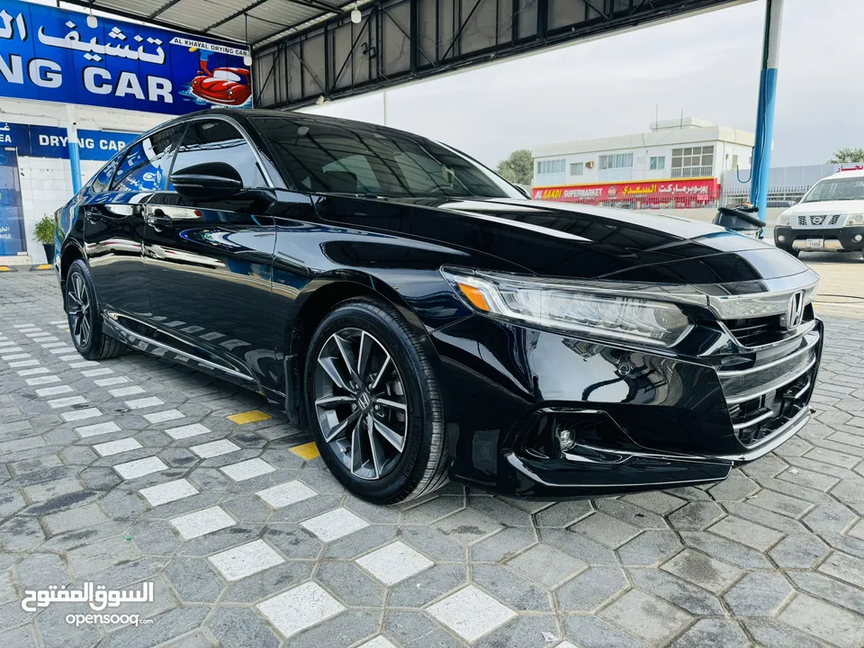 Honda Accord 2021 EXL Perl Black  1.5 turbo.    only low mileage 23,398