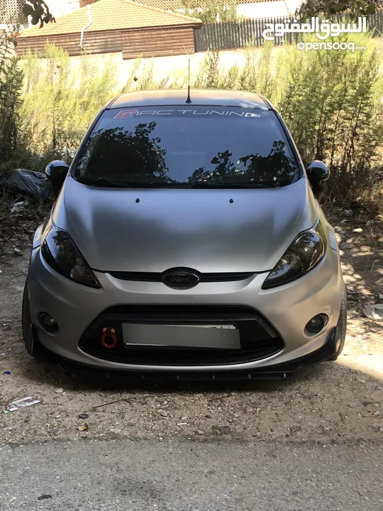 فورد فيستا للبيع 2012 مطور 1250 منفوضه شصيات نضاف مطور جير الف