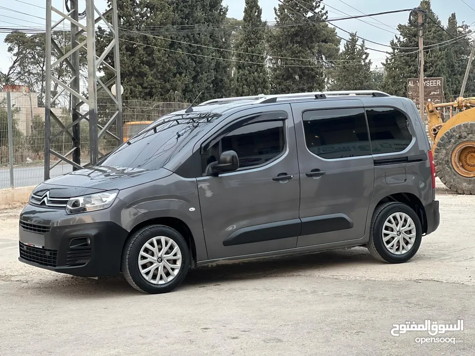 ستروين بيرلنجو 2023 / بحالة الوكالة / بسعر مميز كاش فقط