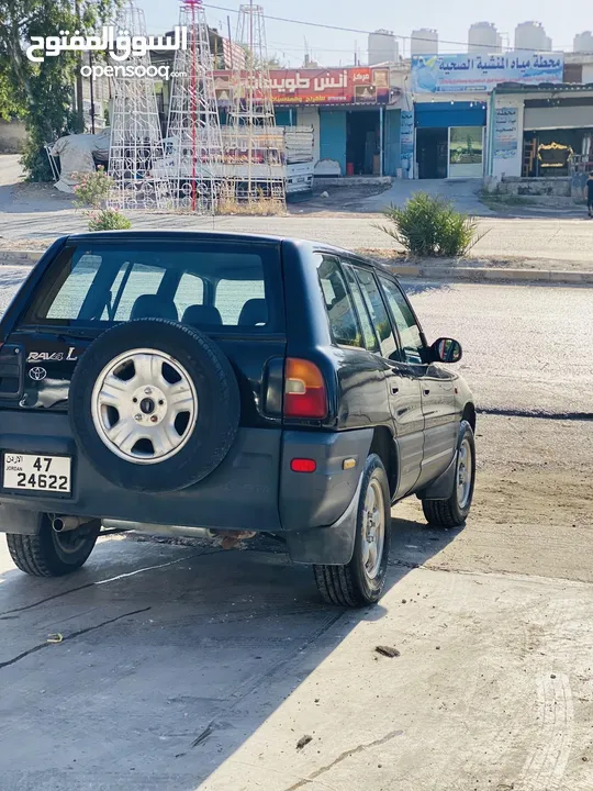 تويتا راف فور