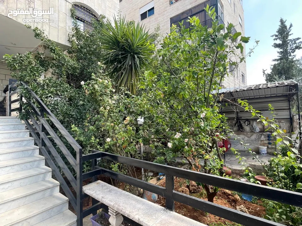 عمارة للبيع في البيادر - الدربيات ذات إطلالة