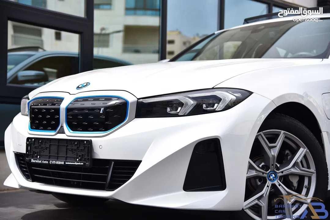 بي ام دبليو الفئة الثالثة كهربائية بالكامل 2023 BMW i3 eDrive35L EV M Power Kit_Full Option