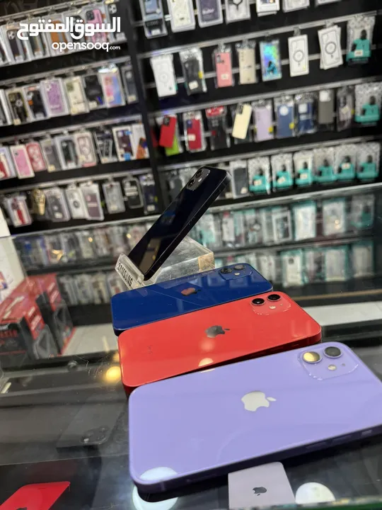 iPhone 12 128GB بطارية 90% الاجهزة بحال الوكالة مش مفتوحة ولا مغير فيها اي اشي  متوفر   كل الوانه