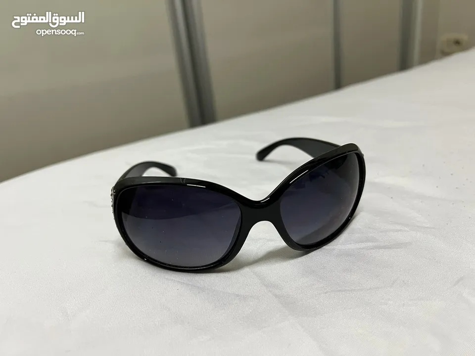 نظارة جديدة لون اسود
