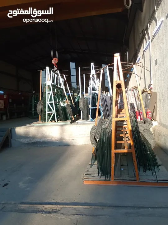 زجاج وسكريت ومرايا وجميع انواع الزجاج
