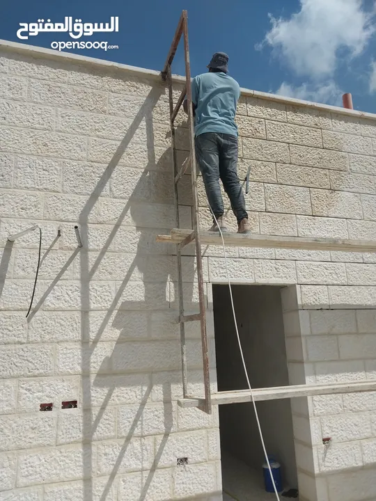 ابو عميد للمقاولاتتكحيل حجر وتلبيس حجر وقصارة داخلي وخارجي وقصارة عتيكوت وعمل شلالات عزل اسطح وجدران