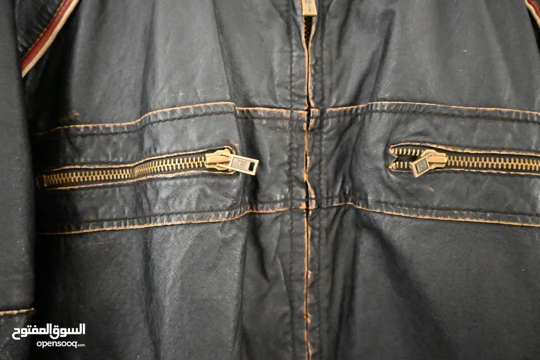 VINTAGE AMERICAN LEATHER JACKET WITH DETAILING