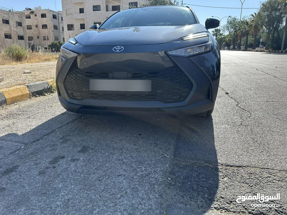 تويوتا CH-R هايبرد موديل 2024 الشكل الجديد كلياً مميزه للبيع