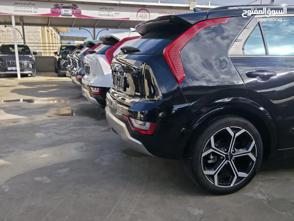 تشكيلة مميزة من سيارات كيا نيرو هايبرد ترخيص 2022 بالالوان المميزة (ابيض &اسود&فيراني&زيتي)