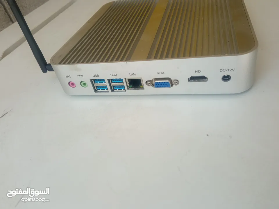 mini pc i3-7  مع محول اصلي  واصل