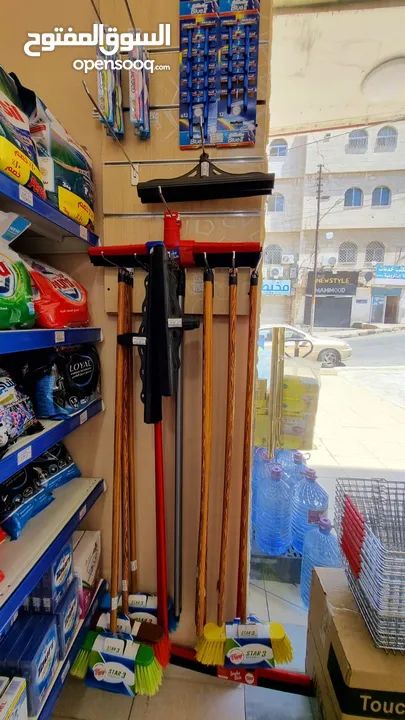 محل سوبر ماركت و عروض للبيع (خلو) في طبربور بابين مساحة 120متر 70 متر داخلي و 50 متر ساحة خارجية