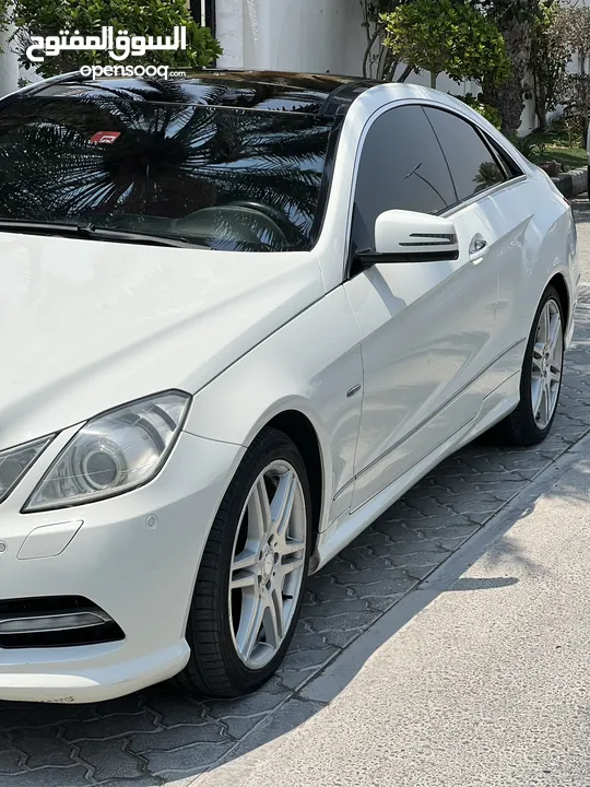 Mercedes Benz-E300 Coupe 2012 GCC specs Full options