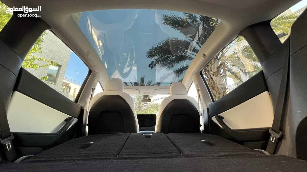 Tesla model Y 2021