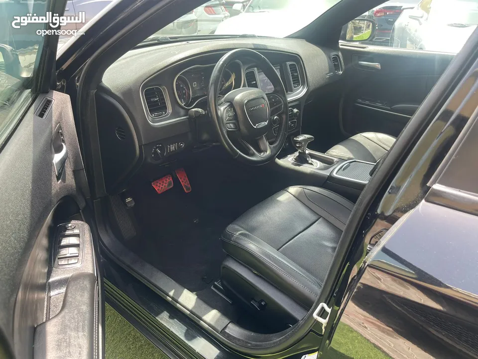 Dodge Charger V6 2020