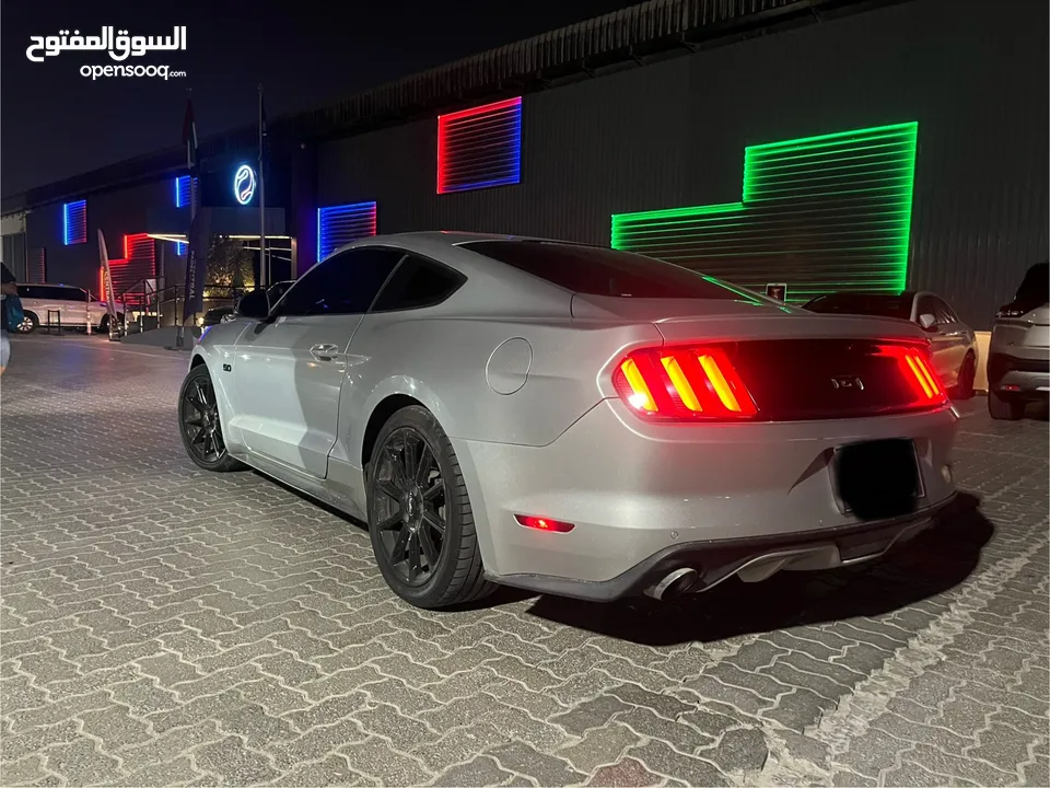 Ford Mustang 2016 V8 GCC specs