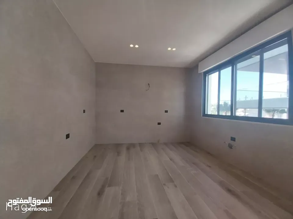 شقة للبيع في دير غبار  ( Property ID : 36198 )