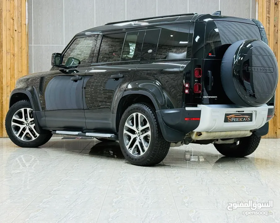 LANDROVER DEFENDER P300 S / 110 / GCC (56000KM)FULL SERVICES HISTORY/AL TAYER WARRANTY / 7SEATER /