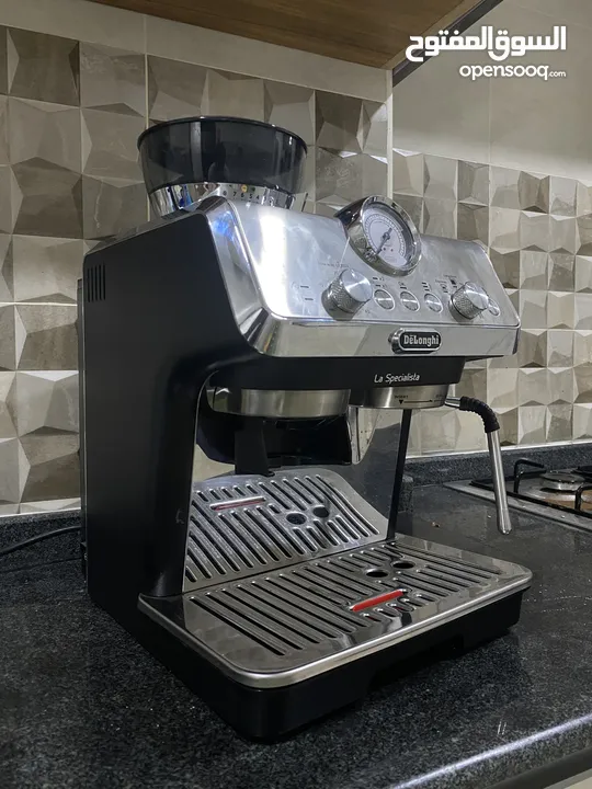 Delonghi la specialista arte coffee machine like new with box