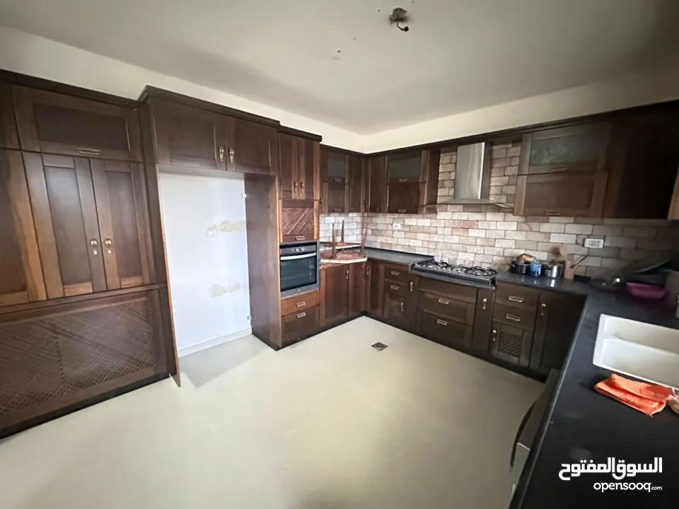 شقه للبيع بالطيره 200 متر صافي