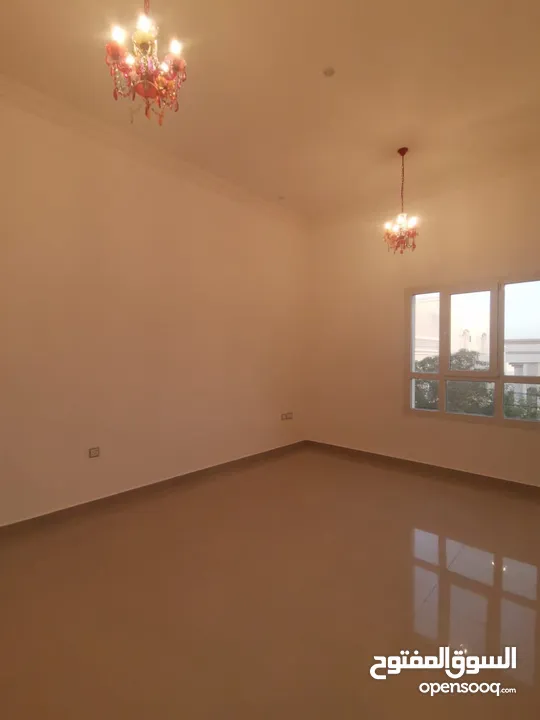 For Rent 5Bhk Villa In Al Mawleeh   للإيجار فيلا 5 غرف نوم في الموالح