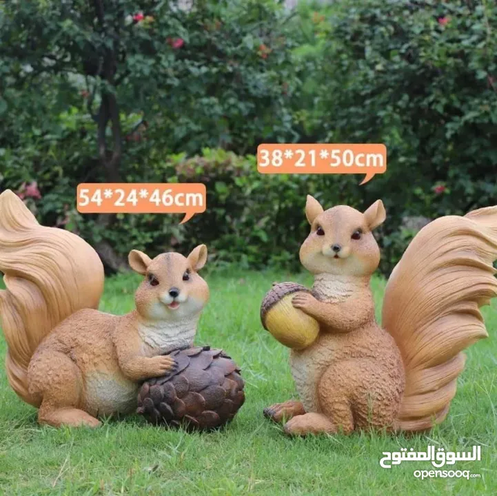 زيّن حديقتك بسحر الطبيعة! أضف لمسة حياة وجمال لزوايا بيتك مع تمثال السنجاب بالحجم الكبير