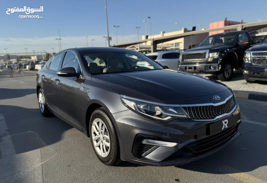 Kia Optima standard 2020