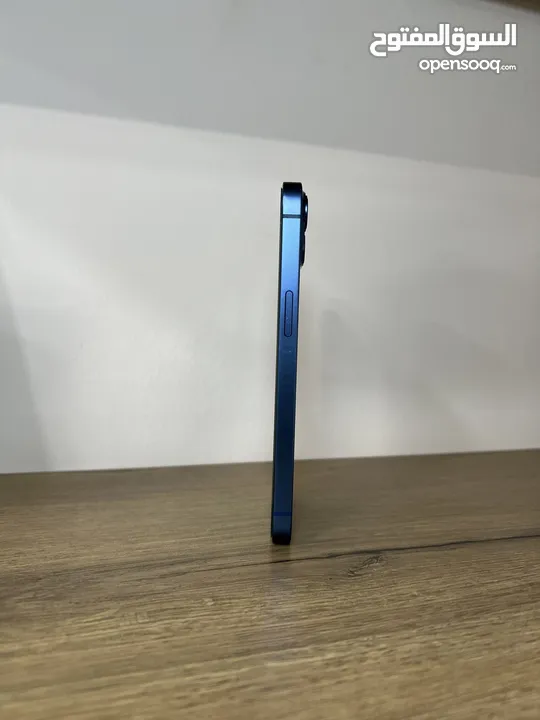 iPhone 13 مستخدم