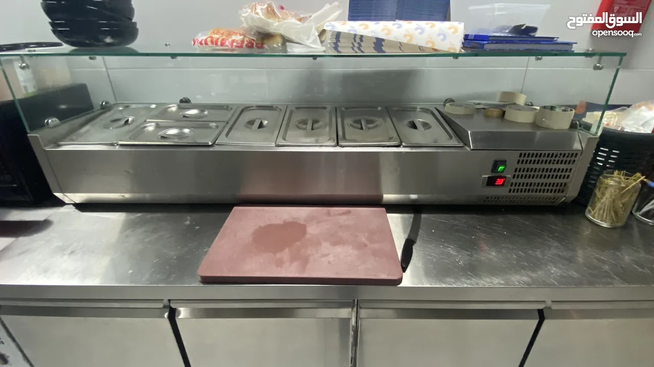 Restaurant materials for Urgent Sale معدات مطعم بالكامل للبيع