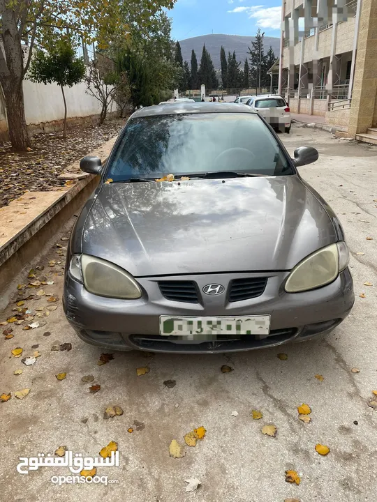 هيونداي لنترا 2000