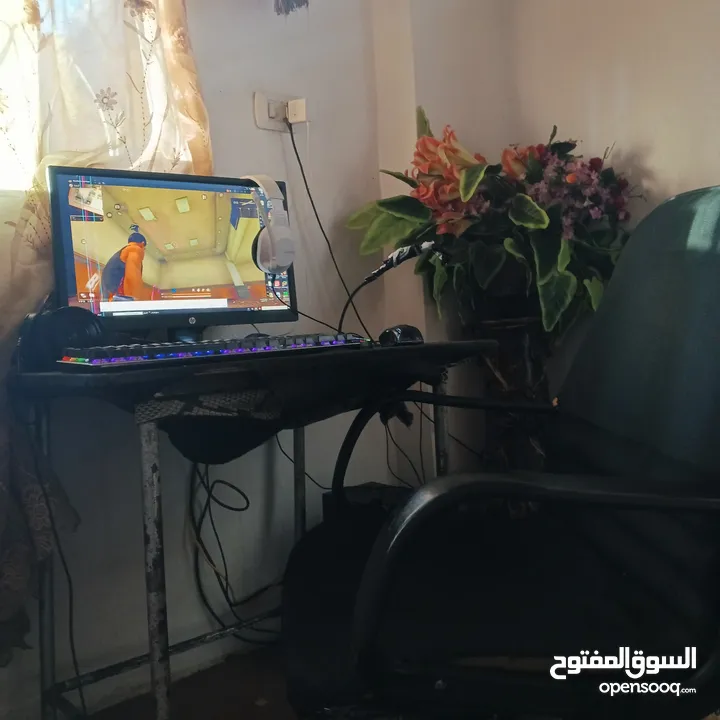 جهاز كمبيوتر للبيع بسعر حرق