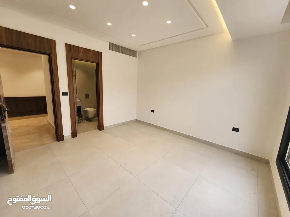 شقة فاخرة للبيع في منطقة الظهير - ref : 14485