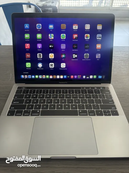 جهاز لابتوب macbook pro للبيع موصفاتو بالصور
