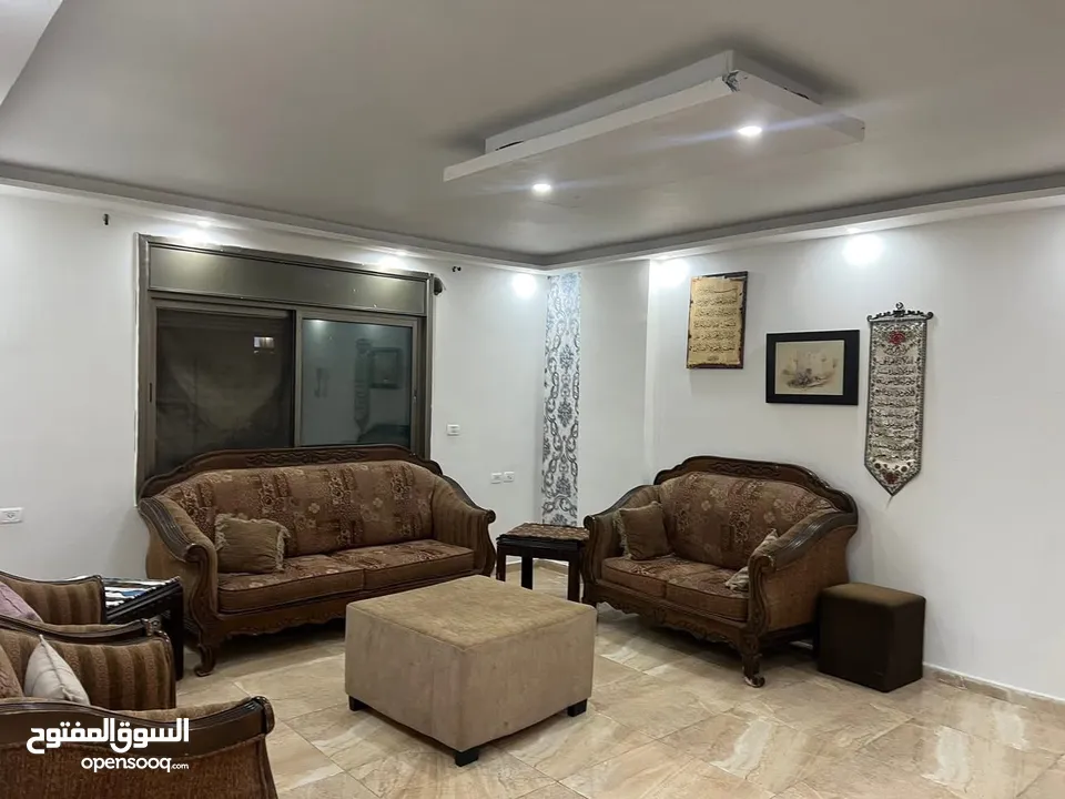 شقه مفروشه للايجار في الارسال لموظفين قرب مفروشات الرونق